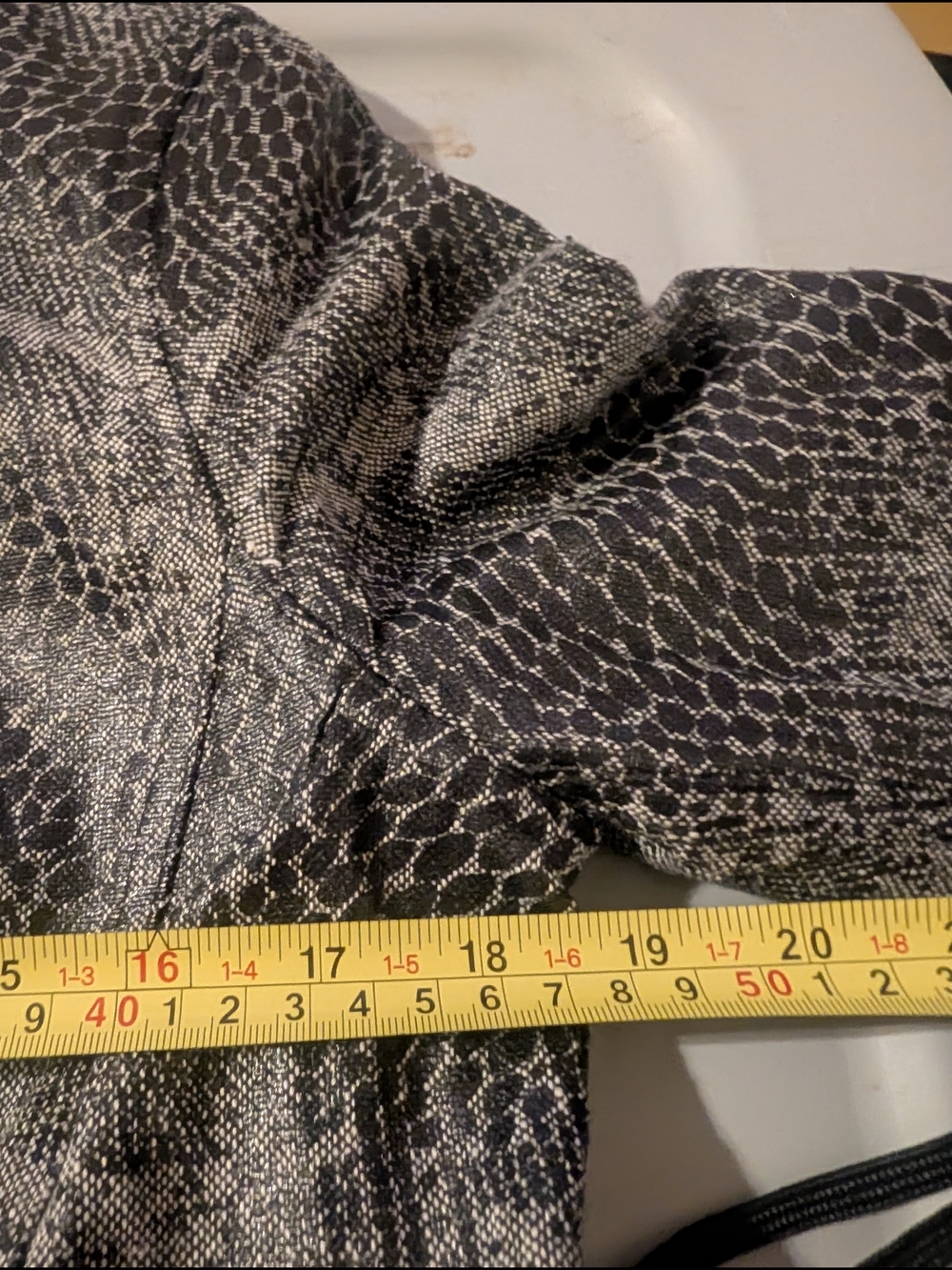 Notations Gray and Black Faux Snakeskin Zip Jacket In Petite Large - Picture 11 of 11